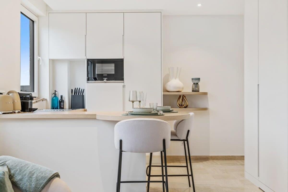 Modern Studio With King Bed, Walk To Attractions 룩셈부르크 외부 사진