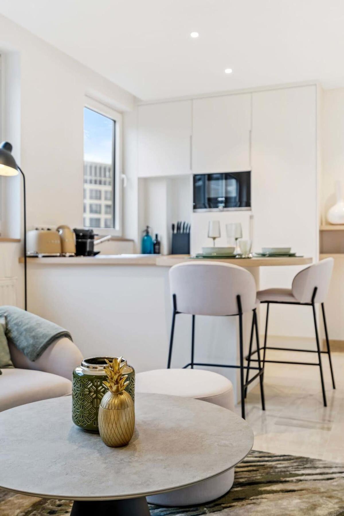 Modern Studio With King Bed, Walk To Attractions 룩셈부르크 외부 사진