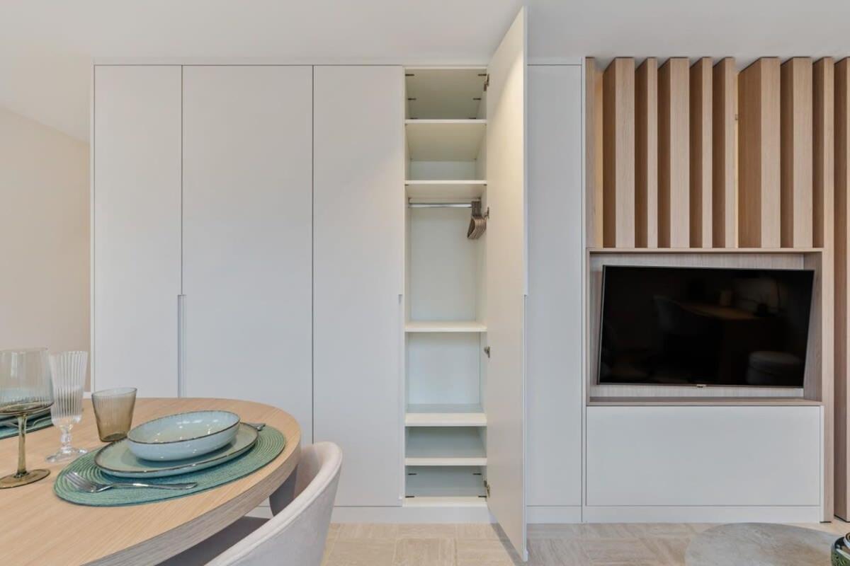 Modern Studio With King Bed, Walk To Attractions 룩셈부르크 외부 사진